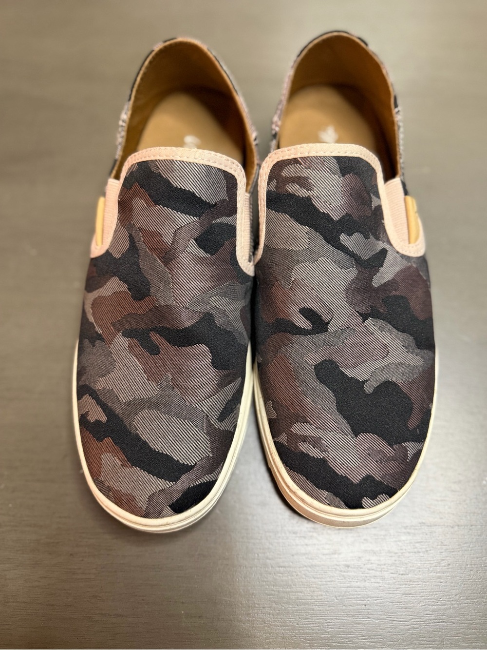 OluKai Women's Slip-On Camouflage Canvas Slippers - Black & Brown